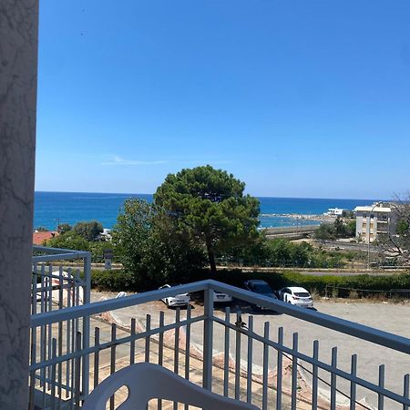 Al Torrione Bed and Breakfast Campora San Giovanni Exterior foto